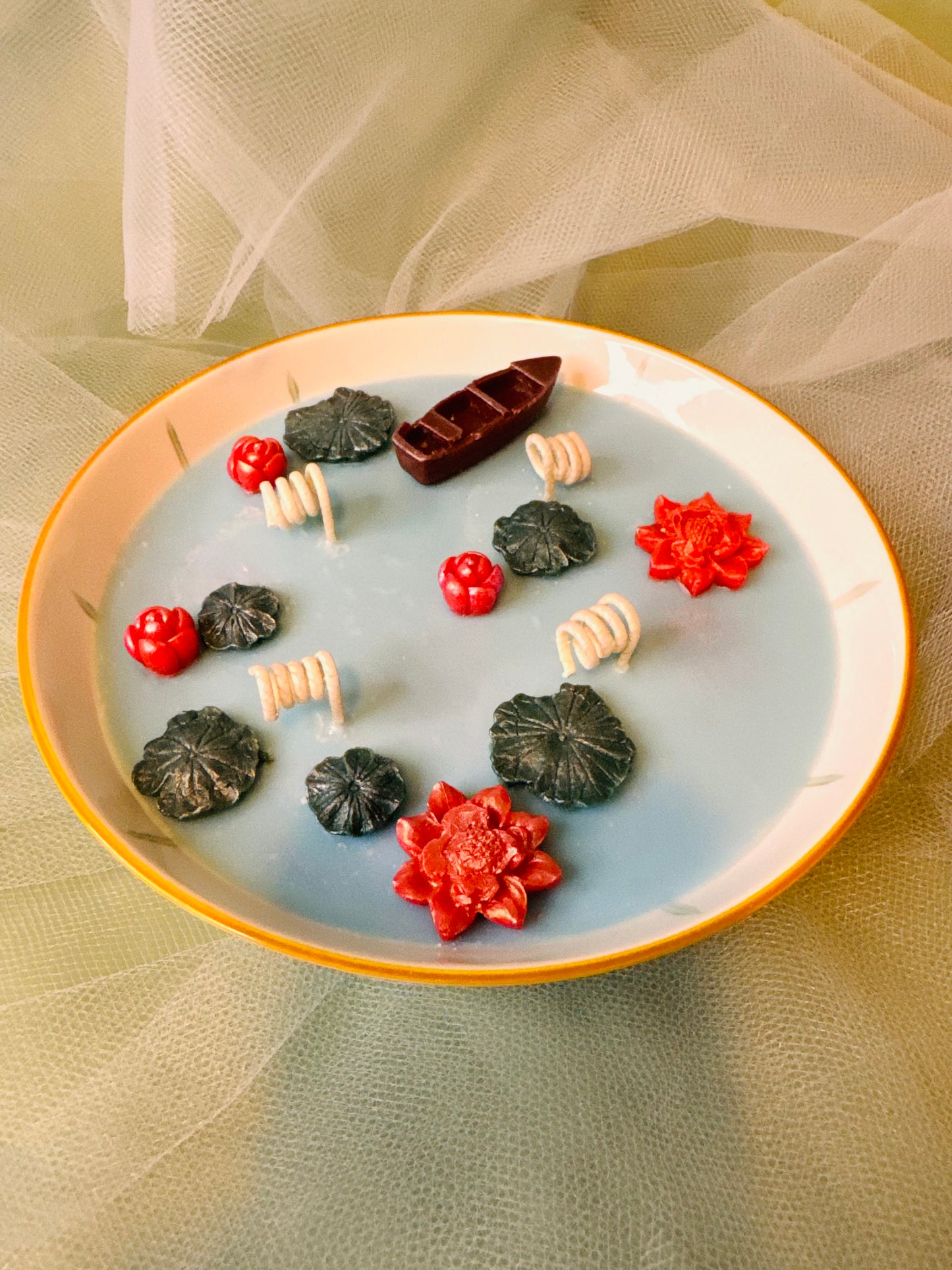 Lotus Pond Aromatherapy Candle