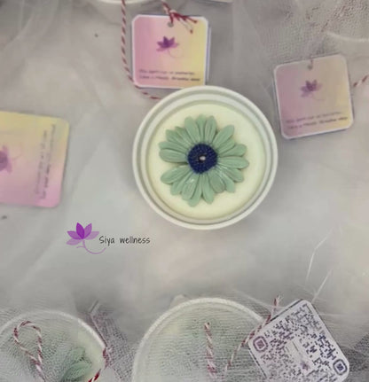 Daisy Serenity Bloom Flower Aromatherapy Candle